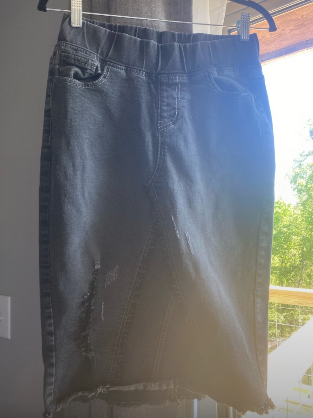 BeGirl Black/Gray Elastic Waist Denim Rip Skirt
